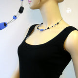 Kette, Glasperle blau-schwarz