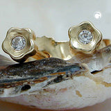 Stecker 3mm kleine Blume Zirkonia 9Kt GOLD