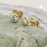 Stecker 4mm Zirkonia rund 9Kt GOLD