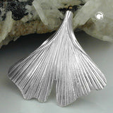 Anhänger 33x34mm Ginkgo-Blatt glänzend Silber 925