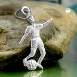 Anhänger 26x15mm Fußballer mit Ball Silber 925