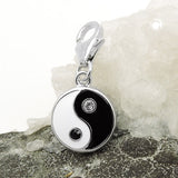 Anhänger Charm 12mm Yin Yang schwarz weiß lackiert und Glassteine Silber 925
