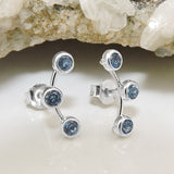 Stecker 15x3mm mit je 3 Zirkonias aquamarinfarben Silber 925